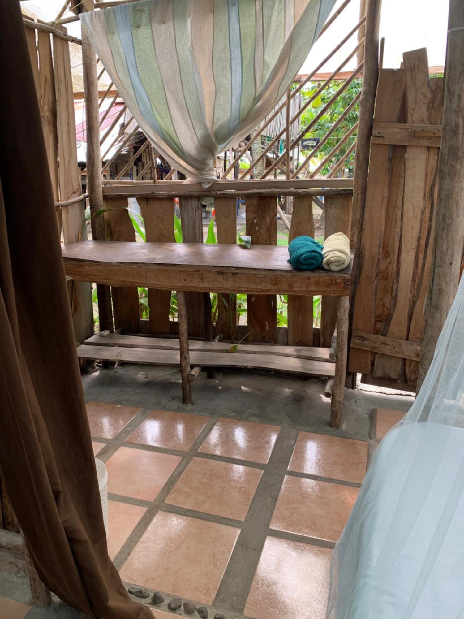 Miguel Surf Camp Hotel Quepos Luaran gambar